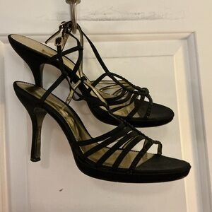 The Touch of Nina Black Strappy Heels Size 10